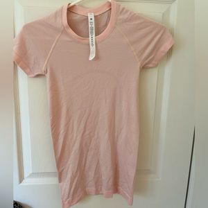 Lululemon | Swiftly Tech short sleeve shirt -pink